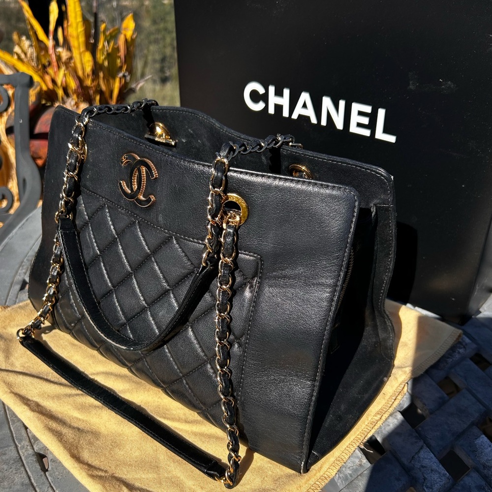 CHANEL Sheepskin Quilted Mademoiselle Vintage Shopping Tote Black